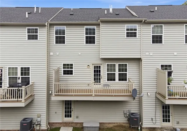 Photo 39 of Townhouse for sale at 1803 Pointe View Dr, Adams Twp, PA 16046 | MLS# 1759988 | Listing updated on 2026-09-04