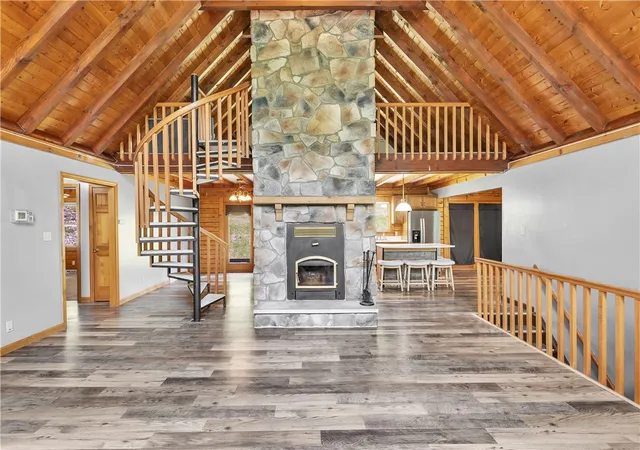 Photo 4 of Single family home for sale at 624 Squaw Run Rd, Ellwood City, PA 16117 | MLS# 1759891 | Listing updated on 2026-09-09