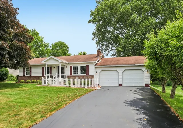 Photo 1 of Single family home for sale at 1112 Motor St, Shenango Twp, PA 16101 | MLS# 1759875 | Listing updated on 2026-09-11