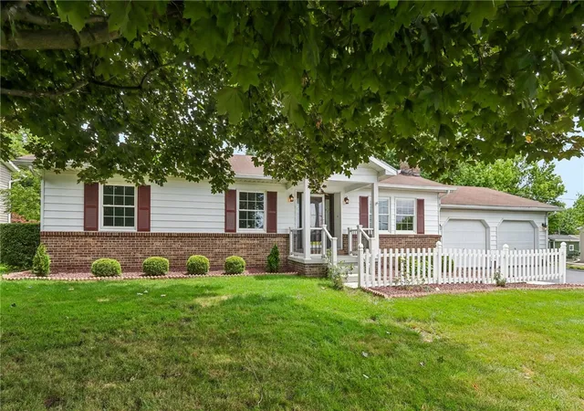 Photo 2 of Single family home for sale at 1112 Motor St, Shenango Twp, PA 16101 | MLS# 1759875 | Listing updated on 2026-09-11