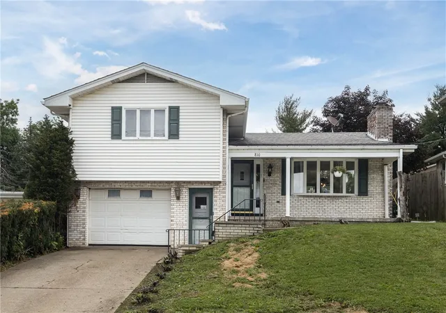 Photo 1 of Single family home for sale at 810 Summerlea Ave, City Of Washington, PA 15301 | MLS# 1760236 | Listing updated on 2026-09-03