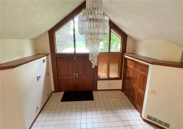Photo 3 of Single family home for sale at 3008 Wedgewood Ct, Murrysville, PA 15668 | MLS# 1759938 | Listing updated on 2026-09-30