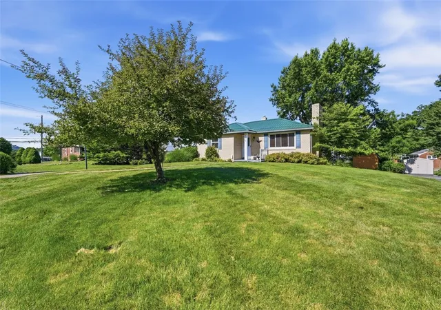 Photo 2 of Sale Pending at 9117 Plateau Dr, Pittsburgh, PA 15237 | MLS# 1760389 | Listing updated on 2026-10-18