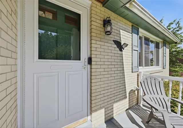 Photo 3 of Sale Pending at 9117 Plateau Dr, Pittsburgh, PA 15237 | MLS# 1760389 | Listing updated on 2026-10-18