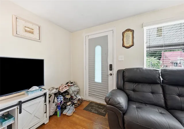 Photo 3 of Single family home for sale at 126 Pennoak Dr, Pittsburgh, PA 15235 | MLS# 1755642 | Listing updated on 2026-09-11