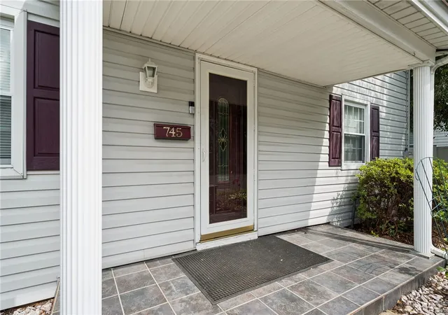 Photo 2 of Single family home for sale at 745 Sidney St, Greensburg, PA 15601 | MLS# 1760233 | Listing updated on 2026-10-03
