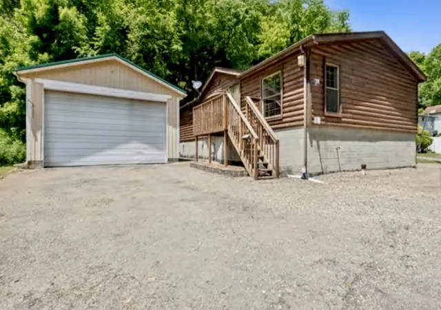 Photo 1 of Sale Pending at 411 Days Run Rd, Creighton, PA 15030 | MLS# 1760764 | Listing updated on 2026-09-02