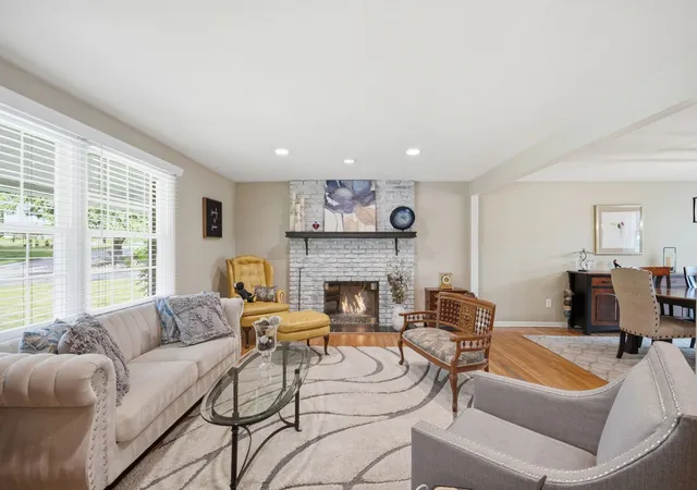 Photo 3 of Single family home for sale at 113 Farmingdale Dr, Marshall, PA 15090 | MLS# 1760928 | Listing updated on 2026-10-06