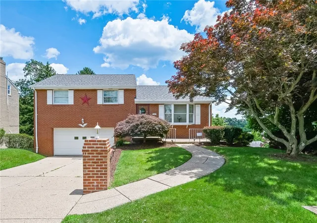 Photo 1 of Single family home for sale at 2422 Silver Oak Pl, Pittsburgh, PA 15220 | MLS# 1760970 | Listing updated on 2026-09-22