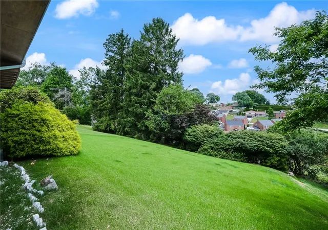 Photo 40 of Single family home for sale at 2422 Silver Oak Pl, Pittsburgh, PA 15220 | MLS# 1760970 | Listing updated on 2026-09-22