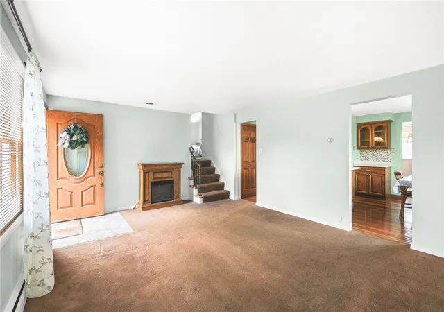 Photo 3 of Single family home for sale at 2422 Silver Oak Pl, Pittsburgh, PA 15220 | MLS# 1760970 | Listing updated on 2026-09-22