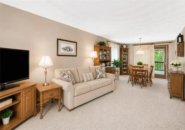 Photo 3 of Single family home for sale at 135 Carol Dr, Saxonburg Boro, PA 16056 | MLS# 1761136 | Listing updated on 2026-09-09