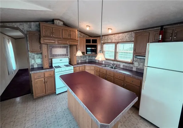 Photo 4 of Manufactured home for sale at 130 Brians Ct, Muddy Creek Twp, PA 16051 | MLS# 1761211 | Listing updated on 2026-10-07