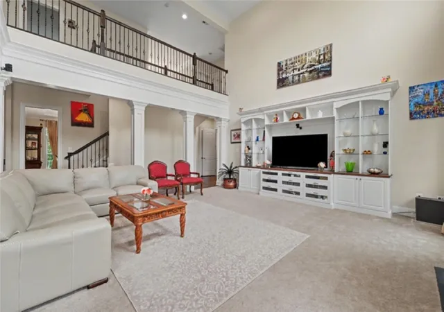 Photo 3 of Single family home for sale at 303 Connemara Ct, Mars, PA 16046 | MLS# 1760899 | Listing updated on 2026-09-05