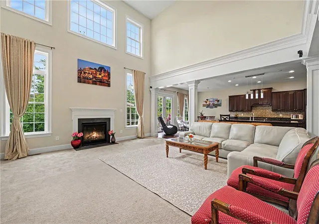 Photo 4 of Single family home for sale at 303 Connemara Ct, Mars, PA 16046 | MLS# 1760899 | Listing updated on 2026-09-05
