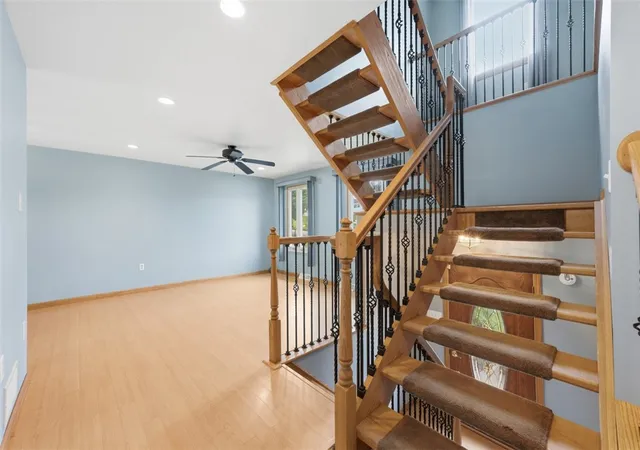 Photo 4 of Single family home for sale at 18 Kohleen Dr, Robinson Twp, PA 15136 | MLS# 1760912 | Listing updated on 2026-09-02