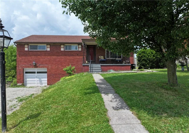 Photo 1 of Single family home for sale at 258 Young Dr, Monroeville, PA 15146 | MLS# 1761419 | Listing updated on 2026-09-13