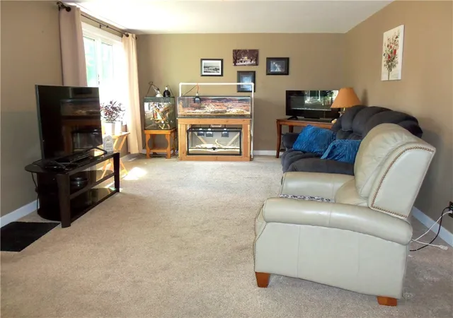 Photo 4 of Single family home for sale at 407 Grandview Ave, Monongahela, PA 15063 | MLS# 1761088 | Listing updated on 2026-09-07