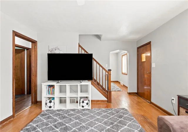 Photo 3 of Single family home for sale at 412 Phillips Ave, Stowe Twp, PA 15136 | MLS# 1761566 | Listing updated on 2026-09-02