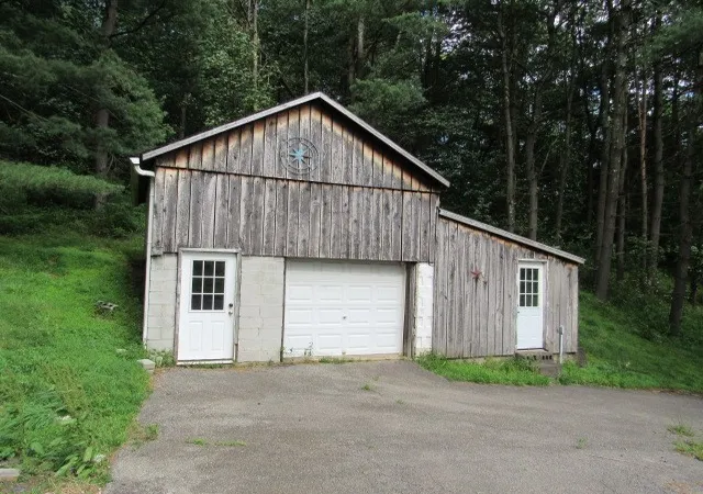 Photo 3 of Single family home for sale at 319 Miller Ln, Ruffs Dale, PA 15679 | MLS# 1761721 | Listing updated on 2026-10-05