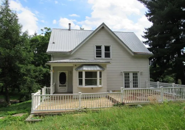 Photo 4 of Single family home for sale at 319 Miller Ln, Ruffs Dale, PA 15679 | MLS# 1761721 | Listing updated on 2026-10-05