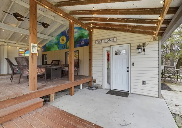 Photo 4 of Single family home for sale at 142 Twin Lakes Dr, Jackson Twp, PA 16063 | MLS# 1761651 | Listing updated on 2026-09-22