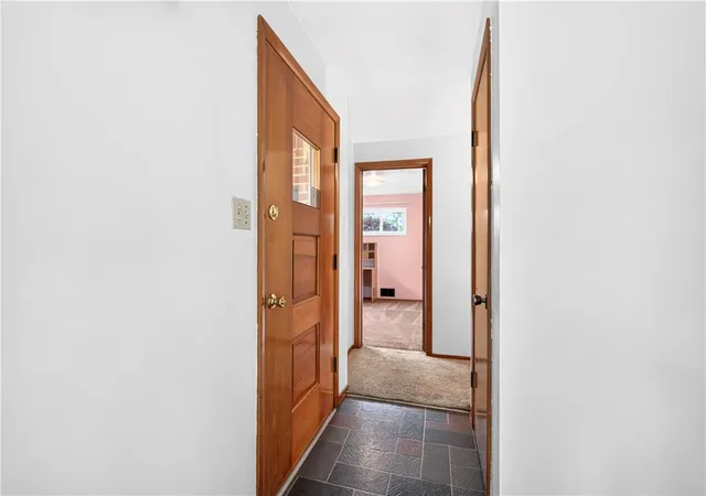 Photo 4 of Single family home for sale at 27 Barnhart Rd, Greensburg, PA 15601 | MLS# 1761596 | Listing updated on 2026-09-12