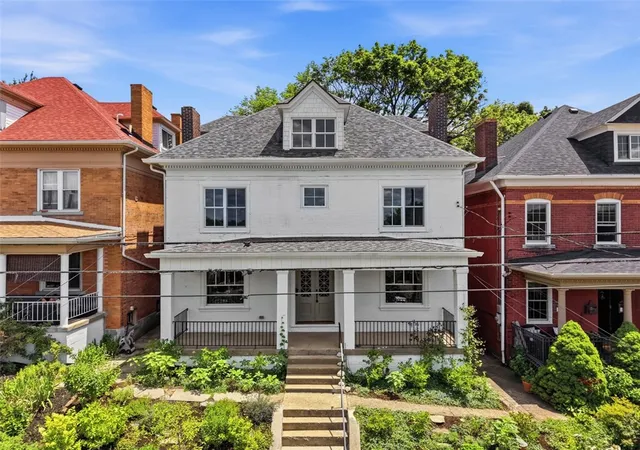 Photo 1 of Single family home for sale at 1006 Farragut St, Pittsburgh, PA 15206 | MLS# 1761170 | Listing updated on 2026-09-06