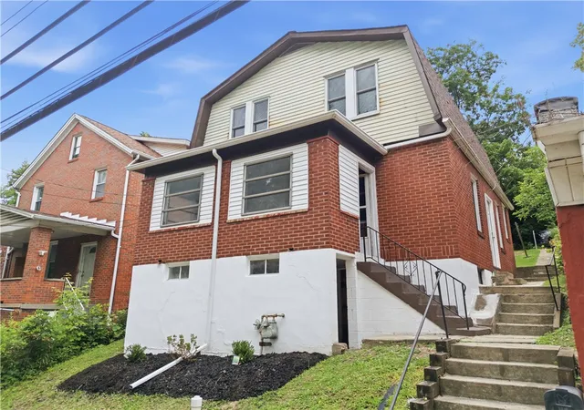 Photo 1 of Single family home for sale at 905 Rebecca, Mc Keesport, PA 15133 | MLS# 1762074 | Listing updated on 2026-09-10