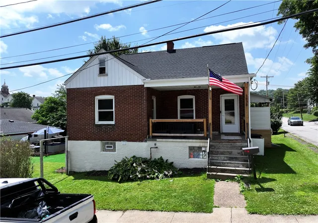Photo 1 of Single family home for sale at 1030 Scott Ave, Jeannette, PA 15644 | MLS# 1762304 | Listing updated on 2026-09-03