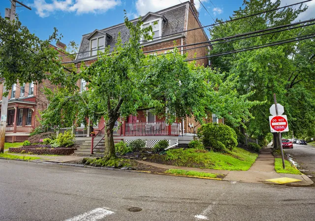 Photo 3 of Multi family home for sale at 5972 Alder St, Pittsburgh, PA 15232 | MLS# 1762327 | Listing updated on 2026-09-02