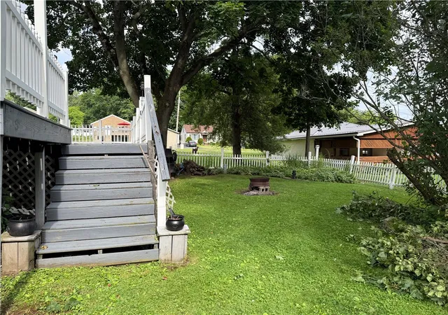 Photo 4 of Single family home for sale at 105 W Clen Moore Blvd, New Castle, PA 16105 | MLS# 1762373 | Listing updated on 2026-09-14