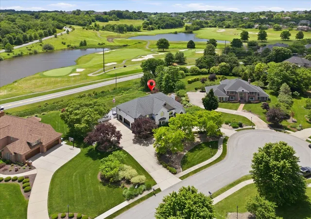 Photo 3 of Single family home for sale at 190 Silver Crk Dr, Mars, PA 16046 | MLS# 1762442 | Listing updated on 2026-09-06