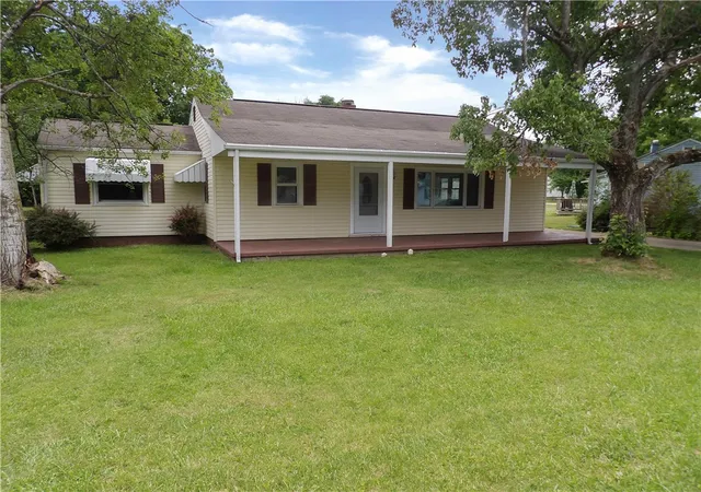 Photo 1 of Single family home for sale at 1009 Arlington Dr, Greenville, PA 16125 | MLS# 1762505 | Listing updated on 2026-09-12