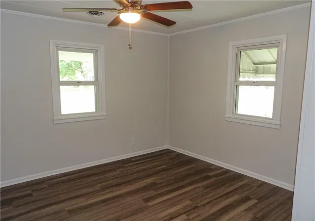 Photo 4 of Single family home for sale at 1009 Arlington Dr, Greenville, PA 16125 | MLS# 1762505 | Listing updated on 2026-09-12