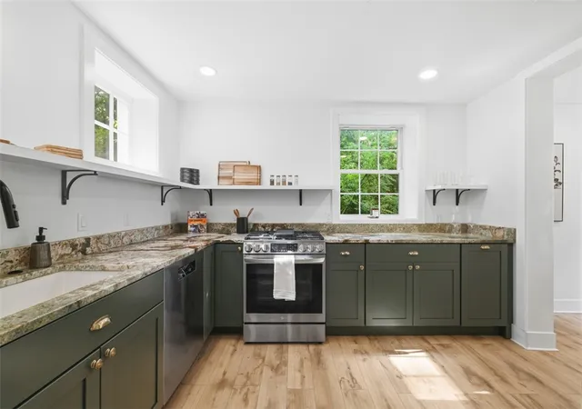 Photo 4 of Single family home for sale at 4978 S Pioneer Rd, Hampton, PA 15044 | MLS# 1762236 | Listing updated on 2026-09-14