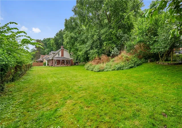 Photo 3 of Single family home for sale at 448 Seldon, Verona, PA 15147 | MLS# 1762450 | Listing updated on 2026-09-03
