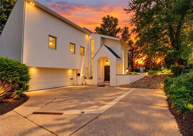 Photo 2 of Single family home for sale at 951 Academy Pl, Pittsburgh, PA 15243 | MLS# 1762803 | Listing updated on 2026-10-16