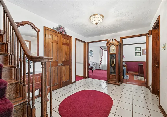 Photo 4 of Single family home for sale at 17 Grant Cir, South Fayette, PA 15057 | MLS# 1761117 | Listing updated on 2026-10-05