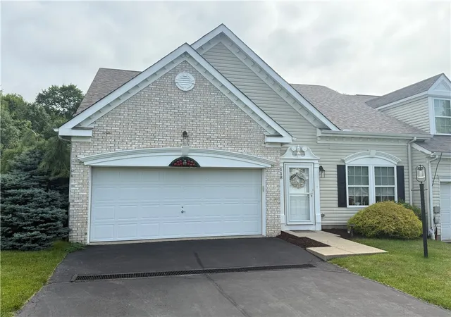 Photo 2 of Townhouse for sale at 118 Wagen Dr, Sarver, PA 16055 | MLS# 1762875 | Listing updated on 2026-09-11