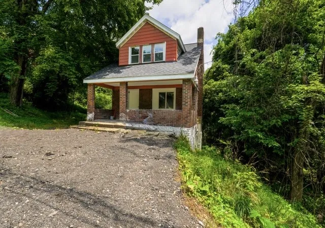 Photo 2 of Single family home for sale at 8610 Pershing, Penn Hills, PA 15235 | MLS# 1762797 | Listing updated on 2026-09-02