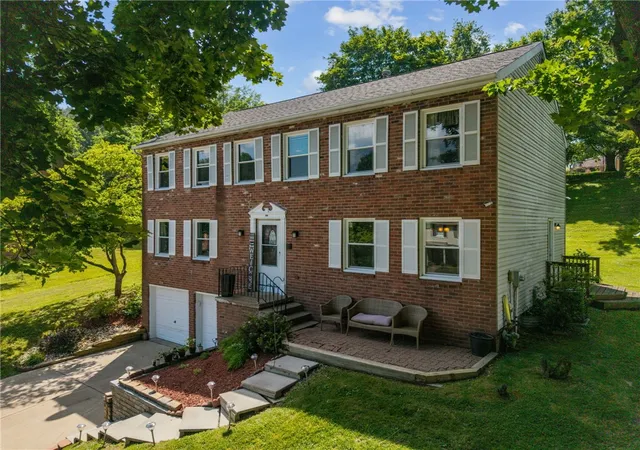 Photo 3 of Sale Pending at 106 Pagoda Dr, Monroeville, PA 15146 | MLS# 1762930 | Listing updated on 2026-09-05