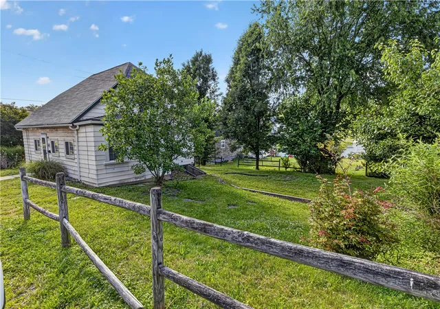 Photo 2 of Single family home for sale at 603 Hazel St, West Mifflin, PA 15122 | MLS# 1761592 | Listing updated on 2026-09-09