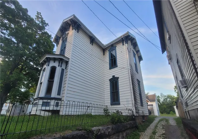 Photo 2 of Single family home for sale at 226 N Walnut St, Blairsville Area, PA 15717 | MLS# 1763075 | Listing updated on 2026-09-03