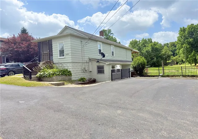 Photo 2 of Single family home for sale at 4481 W State St, Edinburg, PA 16116 | MLS# 1762972 | Listing updated on 2026-09-11