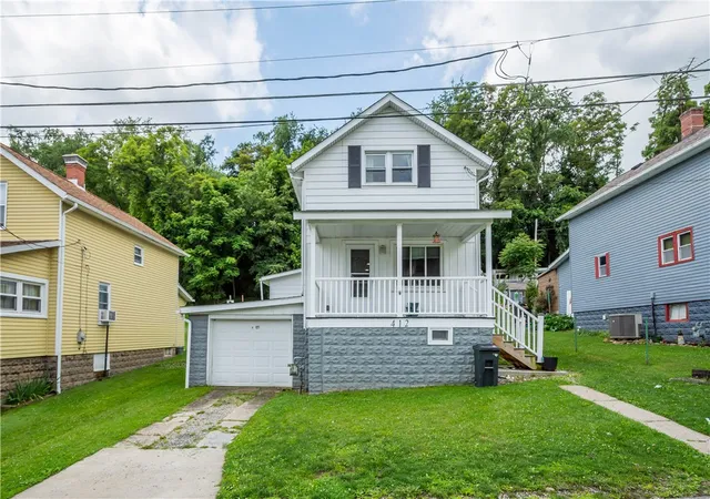 Photo 1 of Single family home for sale at 412 Grant St, Centerville, PA 15358 | MLS# 1763076 | Listing updated on 2026-09-12