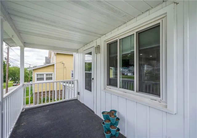 Photo 3 of Single family home for sale at 412 Grant St, Centerville, PA 15358 | MLS# 1763076 | Listing updated on 2026-09-12