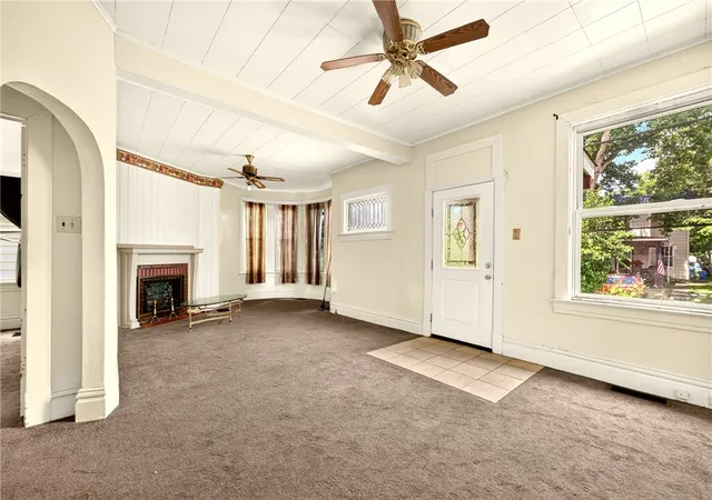 Listing Photo 4 - Condo for sale in building located at 408 15th St, New Brighton, PA 15066