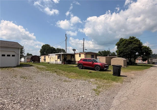 Photo 3 of Multi family home for sale at 3202 46th Street, New Brighton, PA 15066 | MLS# 1762751 | Listing updated on 2026-09-02