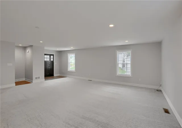 Photo 4 of Single family home for sale at 303 Garfield, Mars Boro, PA 16046 | MLS# 1761688 | Listing updated on 2026-09-09
